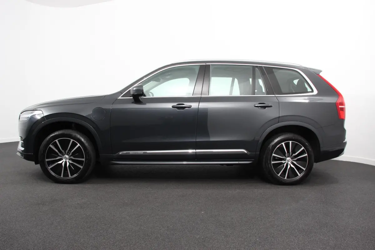 2.0 T8 Recharge AWD Inscription Expression Navigatie Apple Carplay/Android Auto Parkeersensoren Stoel- en stuurverwarming Adaptieve Cruise Control Virtual Cockpit Elektrisch inklapbare trekh