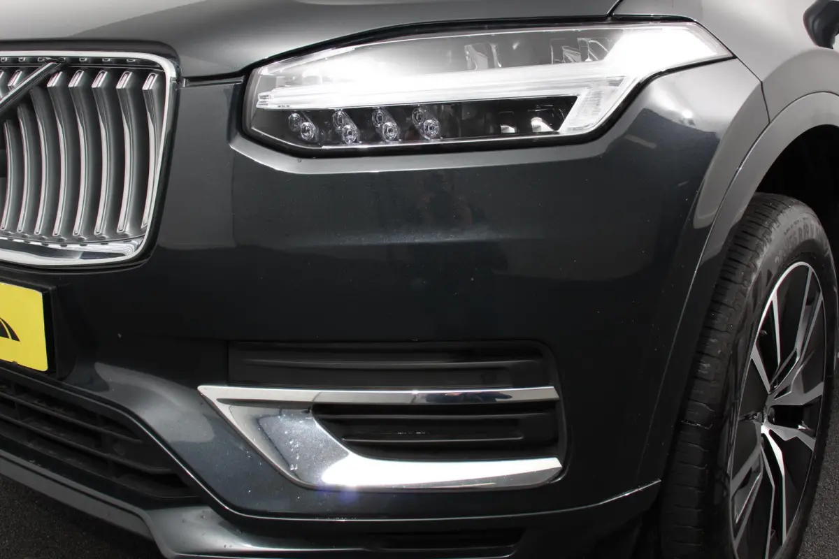 2.0 T8 Recharge AWD Inscription Expression Navigatie Apple Carplay/Android Auto Parkeersensoren Stoel- en stuurverwarming Adaptieve Cruise Control Virtual Cockpit Elektrisch inklapbare trekh