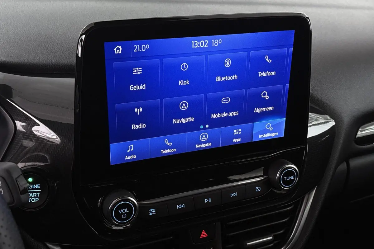 1.0 EcoBoost ST-Line Comfort & Winter Pack Getint Glas
