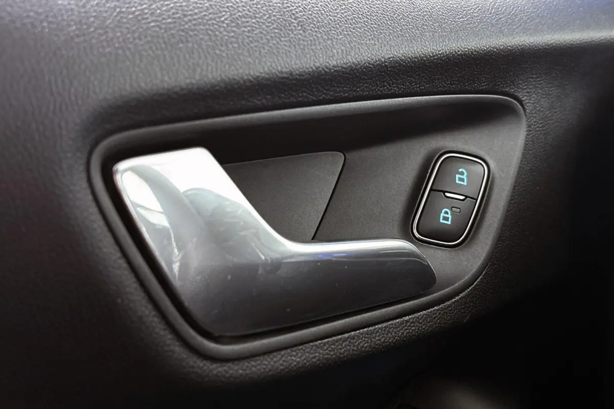 1.0 EcoBoost ST-Line Comfort & Winter Pack Getint Glas