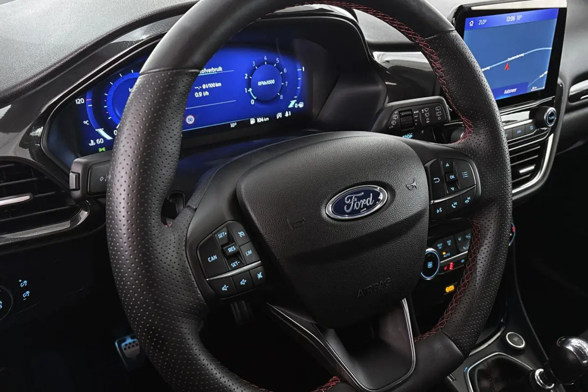 1.0 EcoBoost ST-Line Comfort & Winter Pack Getint Glas