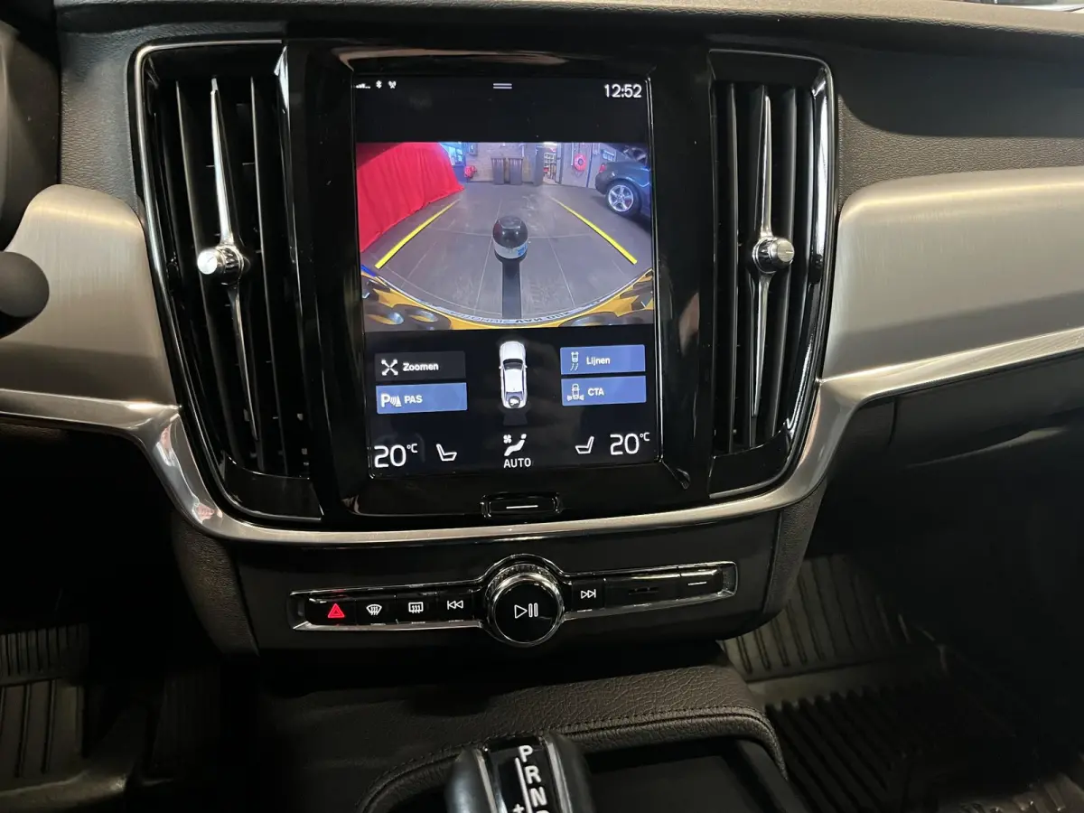 2.0 T4 Inscription | Navi/Camera/Adapt.Cruise/Clima/Afn.Trekhaak/Apple CarPlay-Android Auto