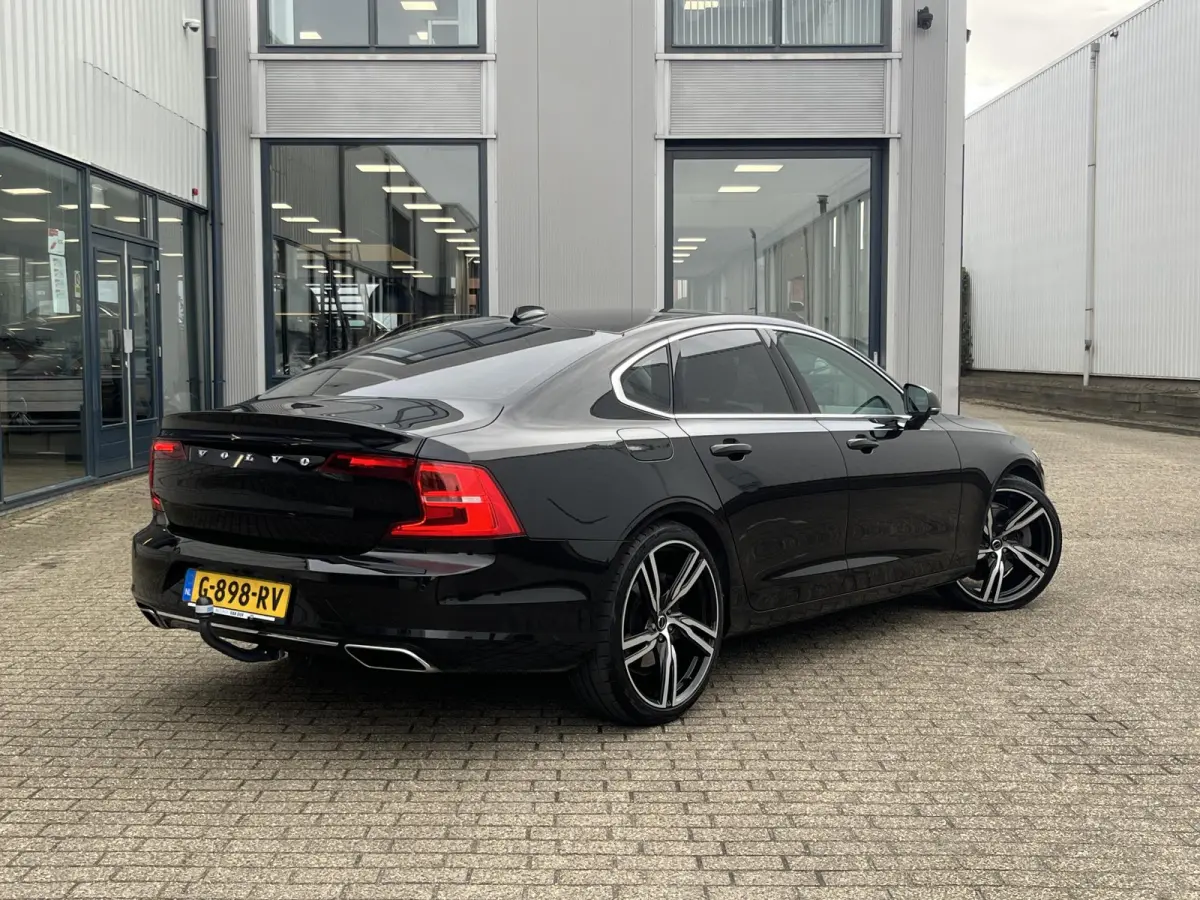 2.0 T4 Inscription | Navi/Camera/Adapt.Cruise/Clima/Afn.Trekhaak/Apple CarPlay-Android Auto