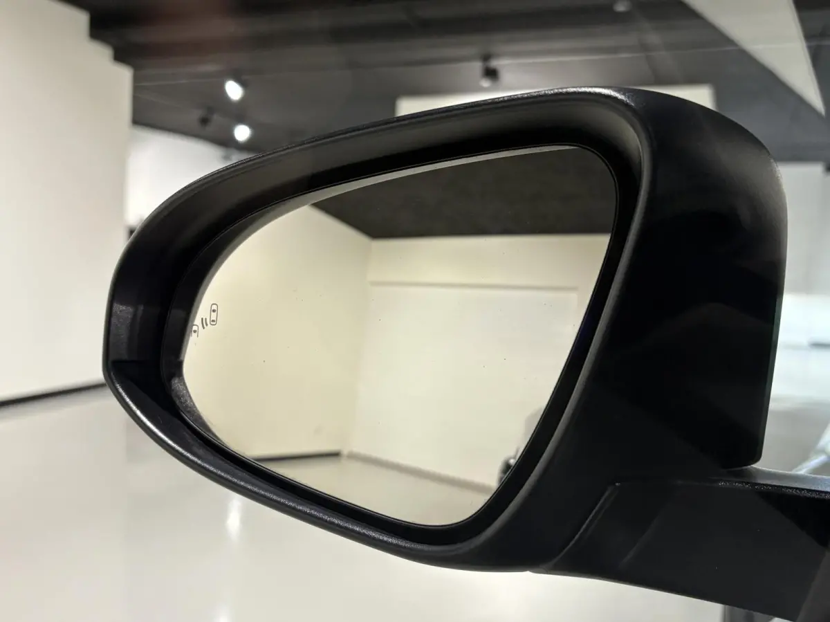 1.8 Hybrid Bi-Tone Plus |NL-Auto|ACC|JBL|PDC|Lane| Side Assist|Stoelverwarming|Camera|Winterpack|