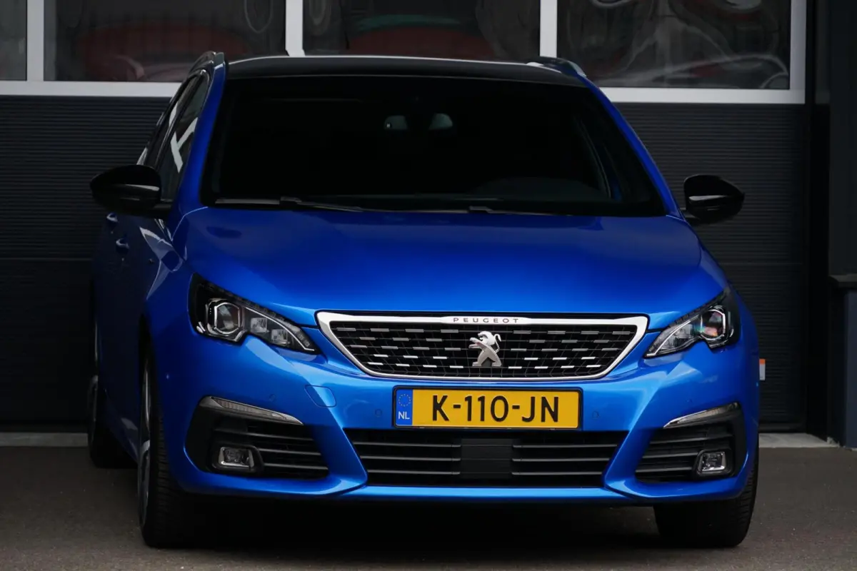 1.2 PureTech Blue Lease GT, aut. dis. v.v. trekh. veel opties