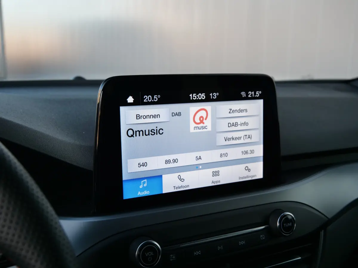 1.0 EcoBoost Hybrid ST Line Style 124 Pk Apple Carplay / DAB / Camera / Winterpakket