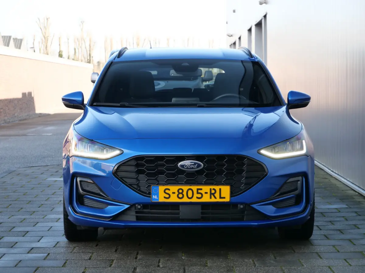 1.0 EcoBoost Hybrid ST Line Style 124 Pk Apple Carplay / DAB / Camera / Winterpakket