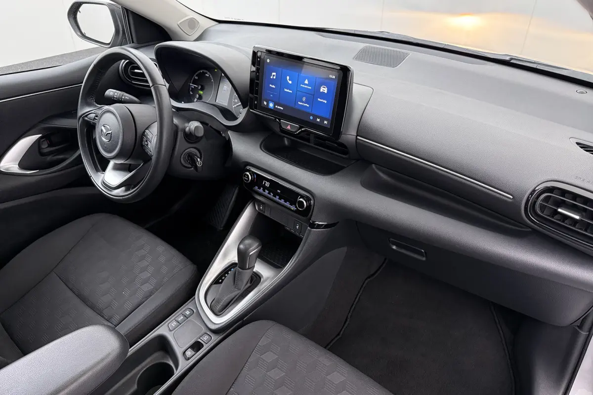 1.5 93 PK Aut. Centre-line Camera Stoelverw. Climate Carplay