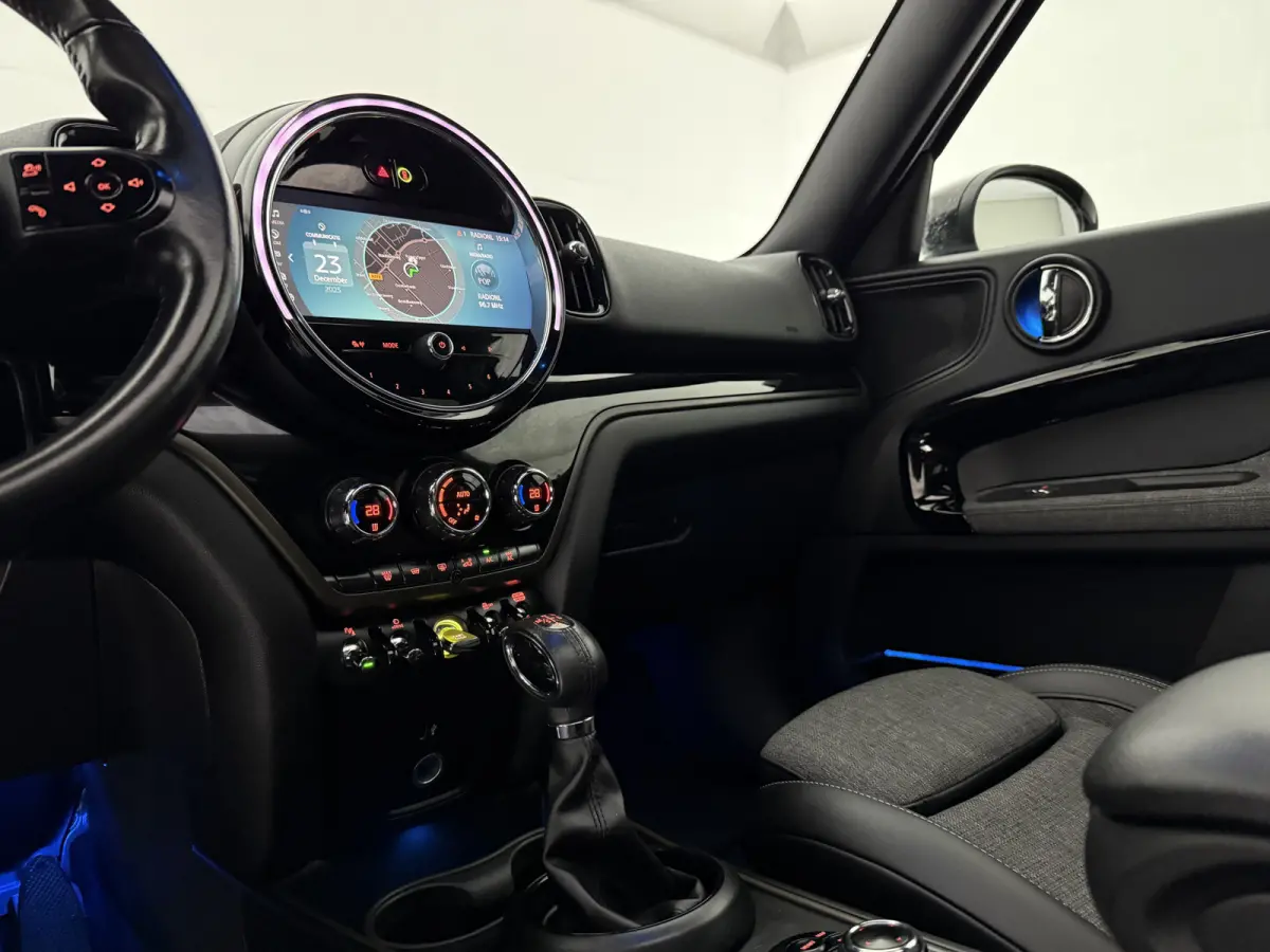 2.0 Cooper ALL4 Chili | Pano | Sfeer | Clima | Cruise | Carplay | Keyless | Parkeersens.