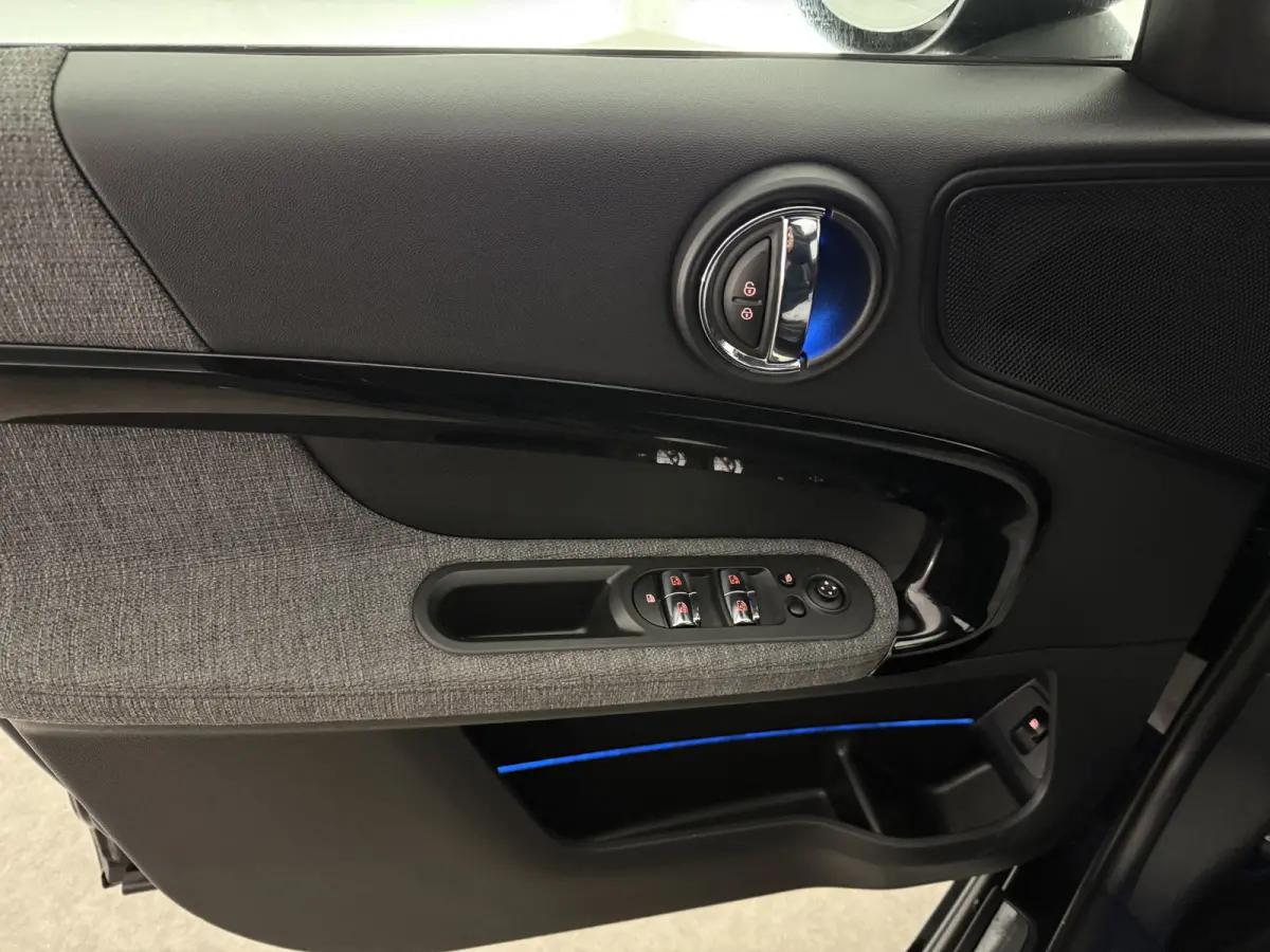 2.0 Cooper ALL4 Chili | Pano | Sfeer | Clima | Cruise | Carplay | Keyless | Parkeersens.