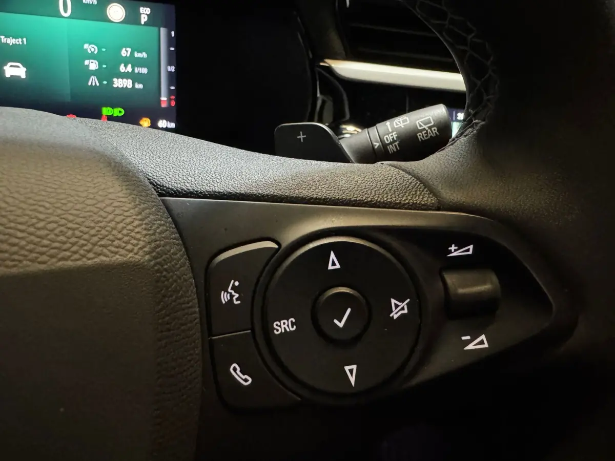 1.2 Turbo Hybrid GS (136Pk) GS Keyless Camera