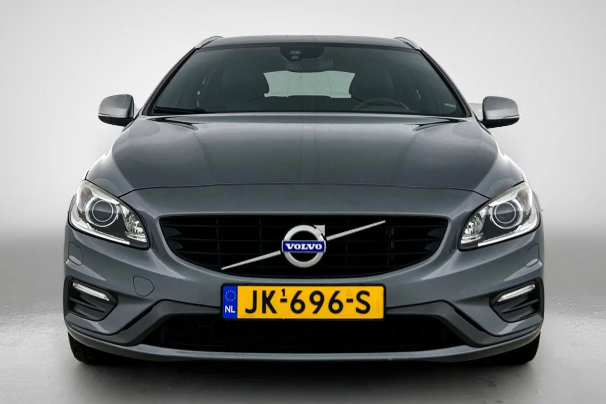 1.5 T3 R-Design (NL-auto, Goed OnderH, Trekhaak, Navi, StoelV, Parkeersensoren, Etc)