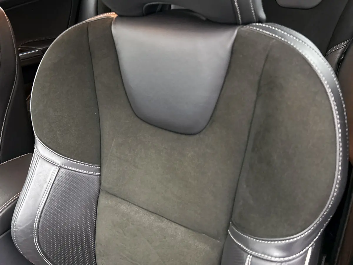 1.5 T3 R-Design (NL-auto, Goed OnderH, Trekhaak, Navi, StoelV, Parkeersensoren, Etc)