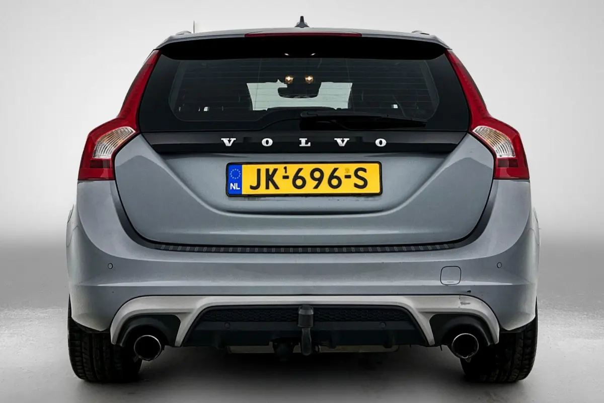 1.5 T3 R-Design (NL-auto, Goed OnderH, Trekhaak, Navi, StoelV, Parkeersensoren, Etc)
