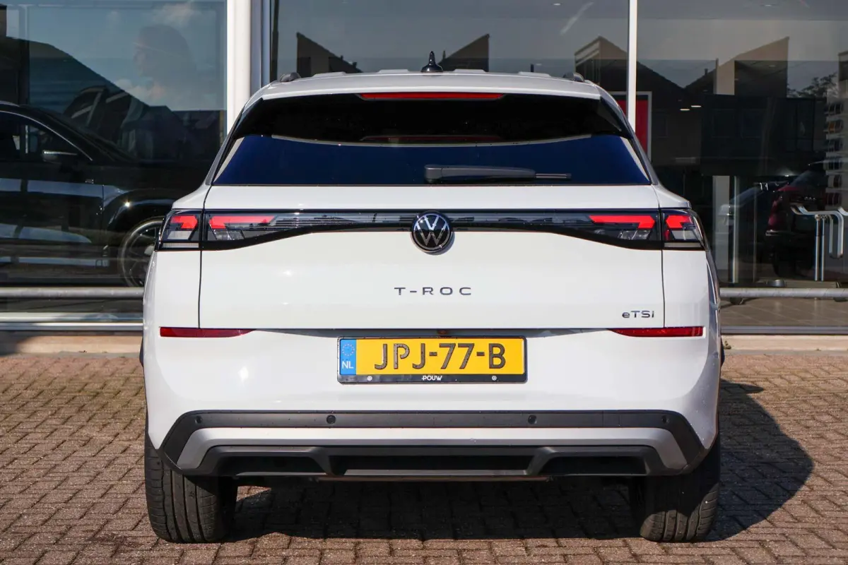 1.5 eTSI 116pk DSG Life First Edition | Stoel-/ Stuurwielverwarming | Dodehoek Detectie | Adaptive Cruise