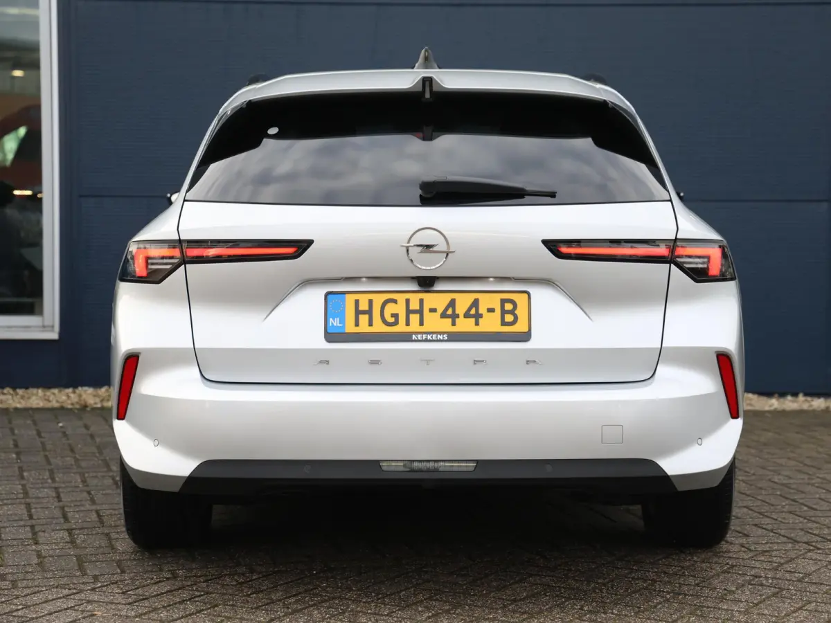 1.2 110pk Business Edition Camera | Stoelverwaming +Stuur | Navigatie | Trekhaak | Apple Carplay & Android Auto | Private-lease 464 p/m