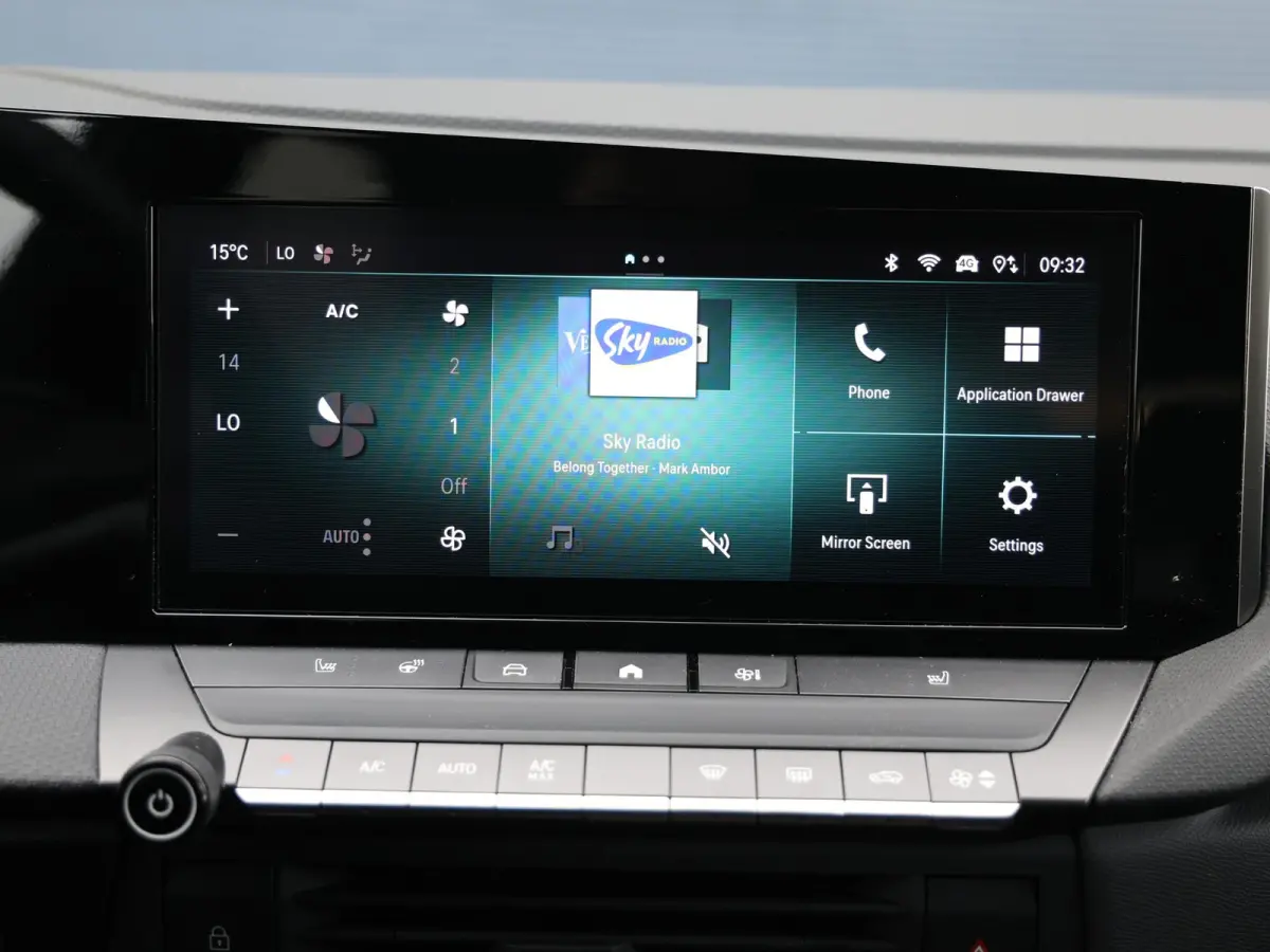 1.2 110pk Business Edition Camera | Stoelverwaming +Stuur | Navigatie | Trekhaak | Apple Carplay & Android Auto | Private-lease 464 p/m