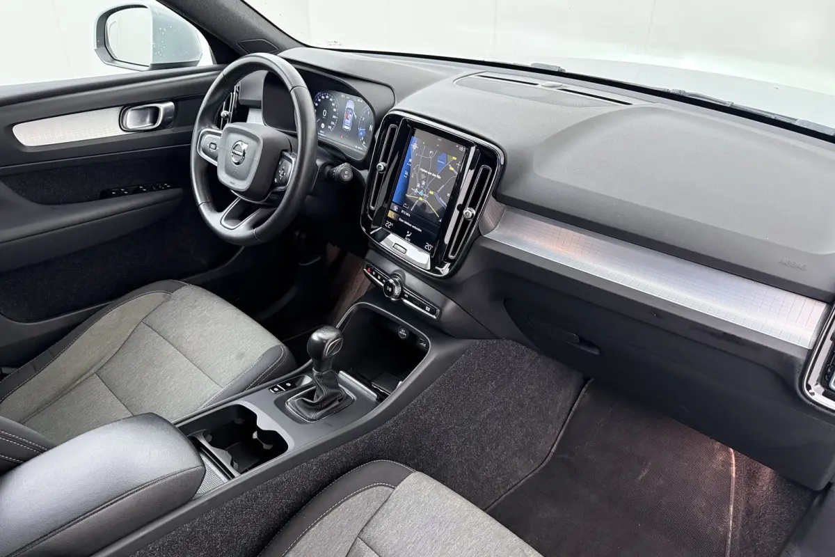 130 PK Business Plus Carplay Camera Dodehoek 19' LMV