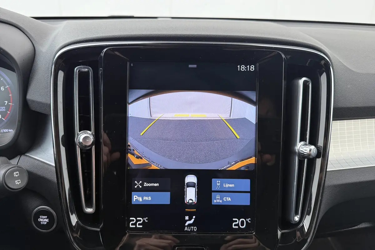 130 PK Business Plus Carplay Camera Dodehoek 19' LMV
