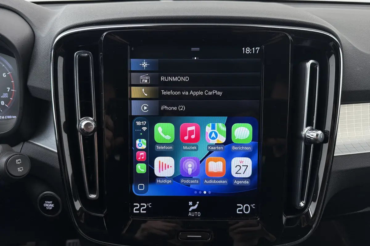 130 PK Business Plus Carplay Camera Dodehoek 19' LMV