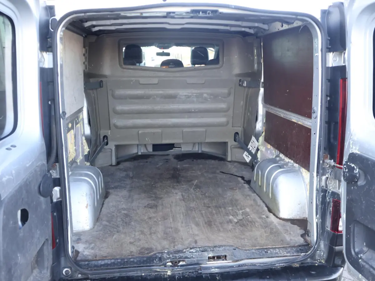 1.6 dCi T29 L2H1 DUBBEL CABINE + TREKHAAK 2000 KG | NAVIGATIE | CRUISE CONTROL | AIRCO