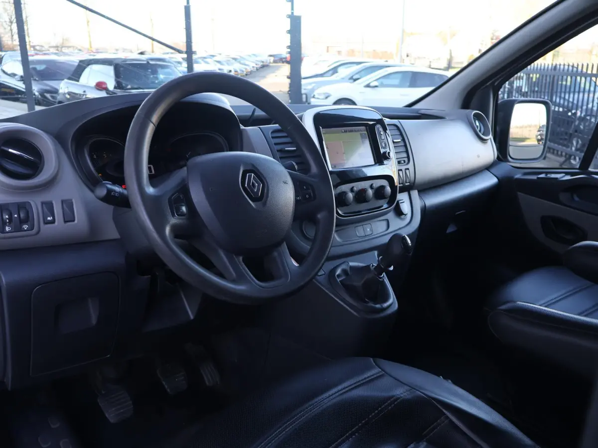 1.6 dCi T29 L2H1 DUBBEL CABINE + TREKHAAK 2000 KG | NAVIGATIE | CRUISE CONTROL | AIRCO