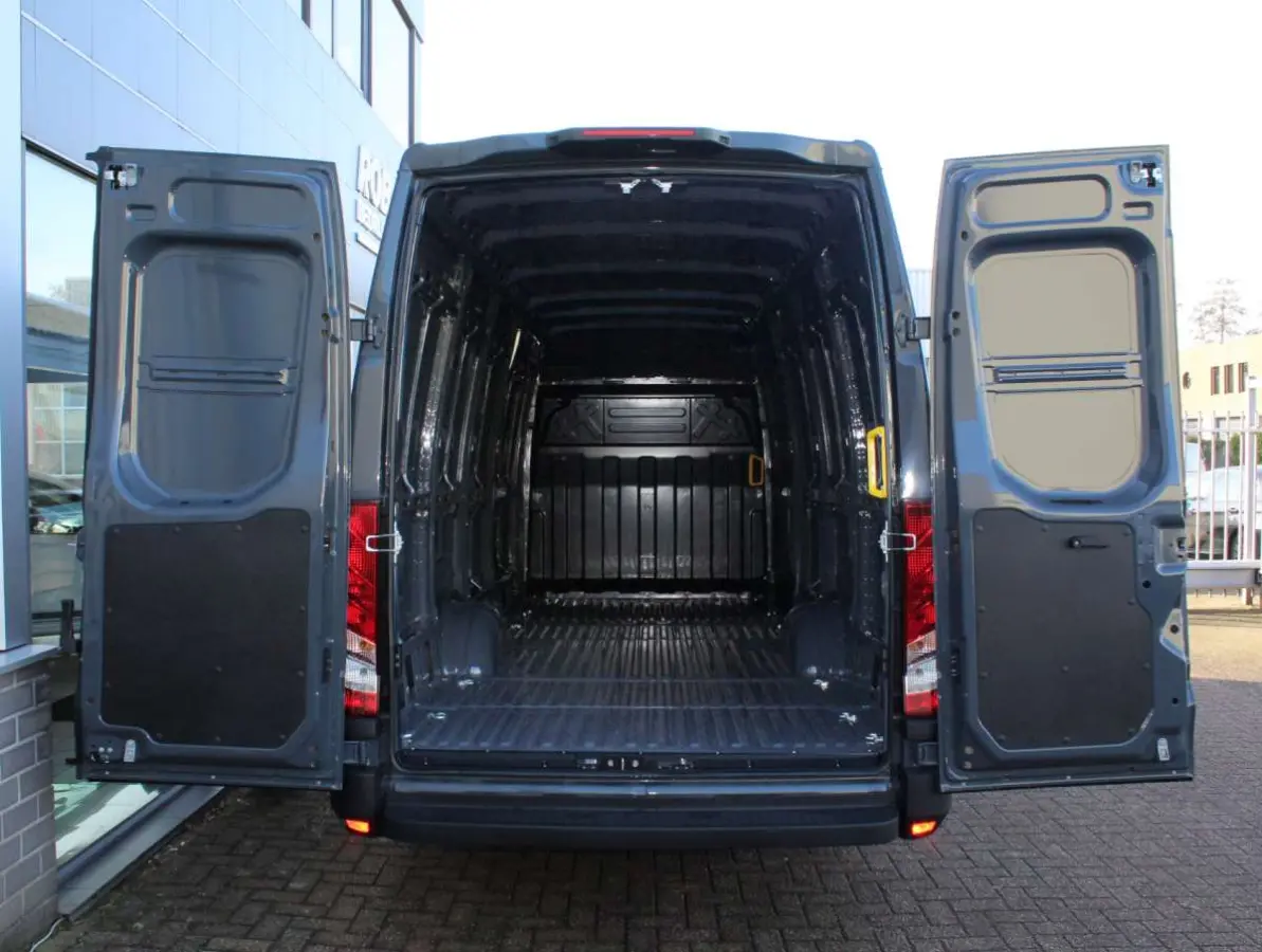 35S18 HA8 3.0 410 L4H2 Airco/Cruise/Cam Nieuw