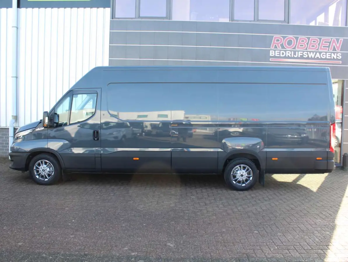 35S18 HA8 3.0 410 L4H2 Airco/Cruise/Cam Nieuw