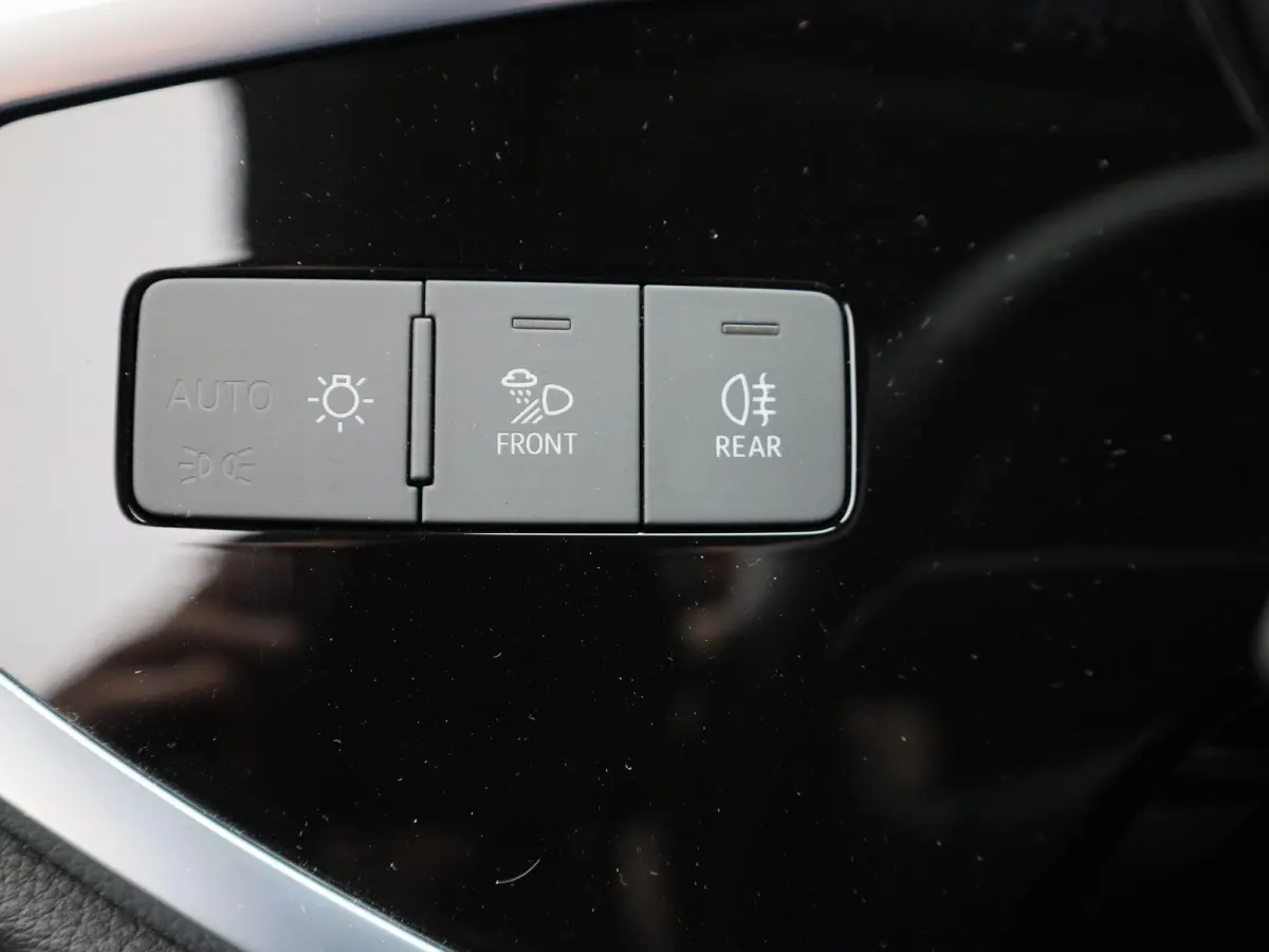 35 TFSI Business Edition | Automaat | Apple Carplay / Android Auto | LED Koplampen | Lederen Bekleding | Stoelverwarming | Elektrische Kofferklep | Camera |
