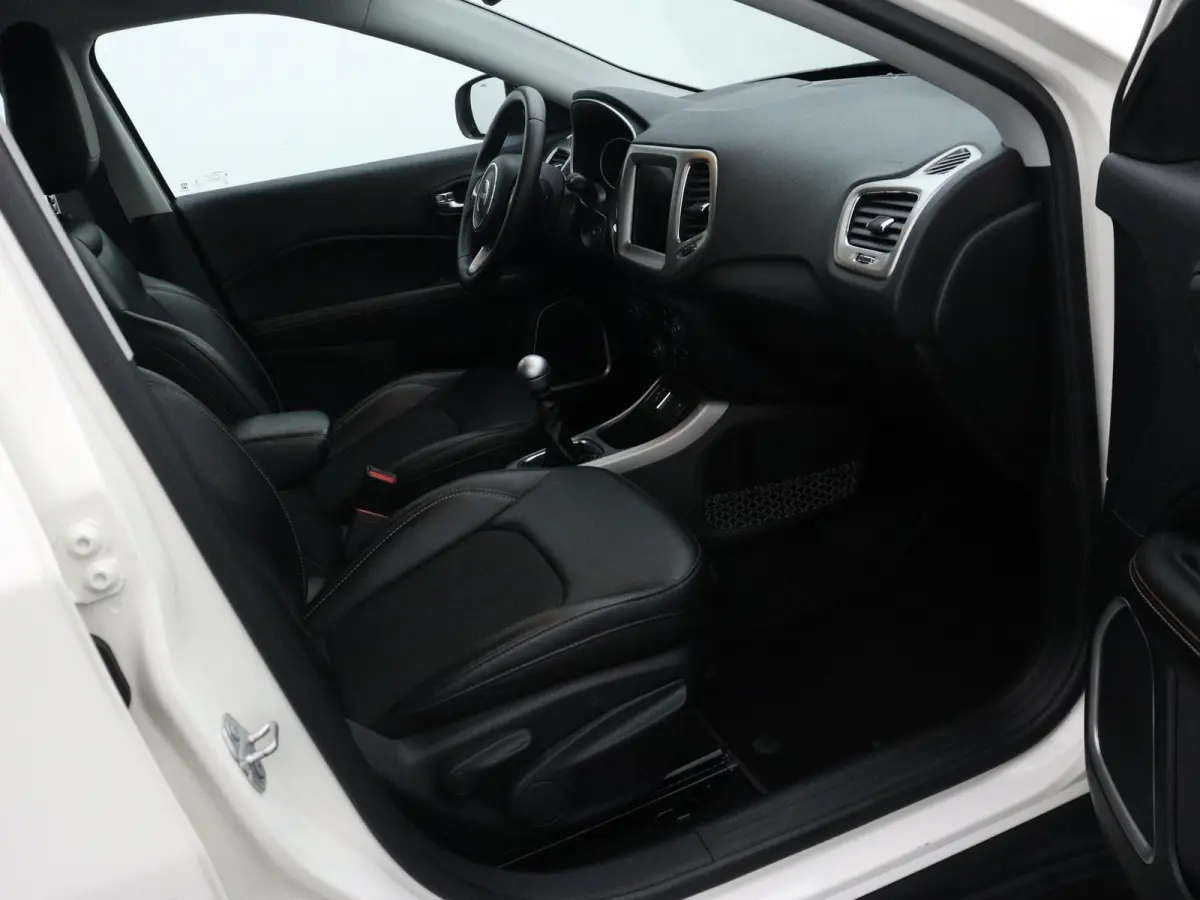 1.4 MultiAir Longitude | HALF-LEDER | NAVIGATIE | ACHTERUITRIJCAMERA | CLIMATE CONTROL | CRUISE CONTROL | PARKEERSENSOREN | CRUISE CONTROL |