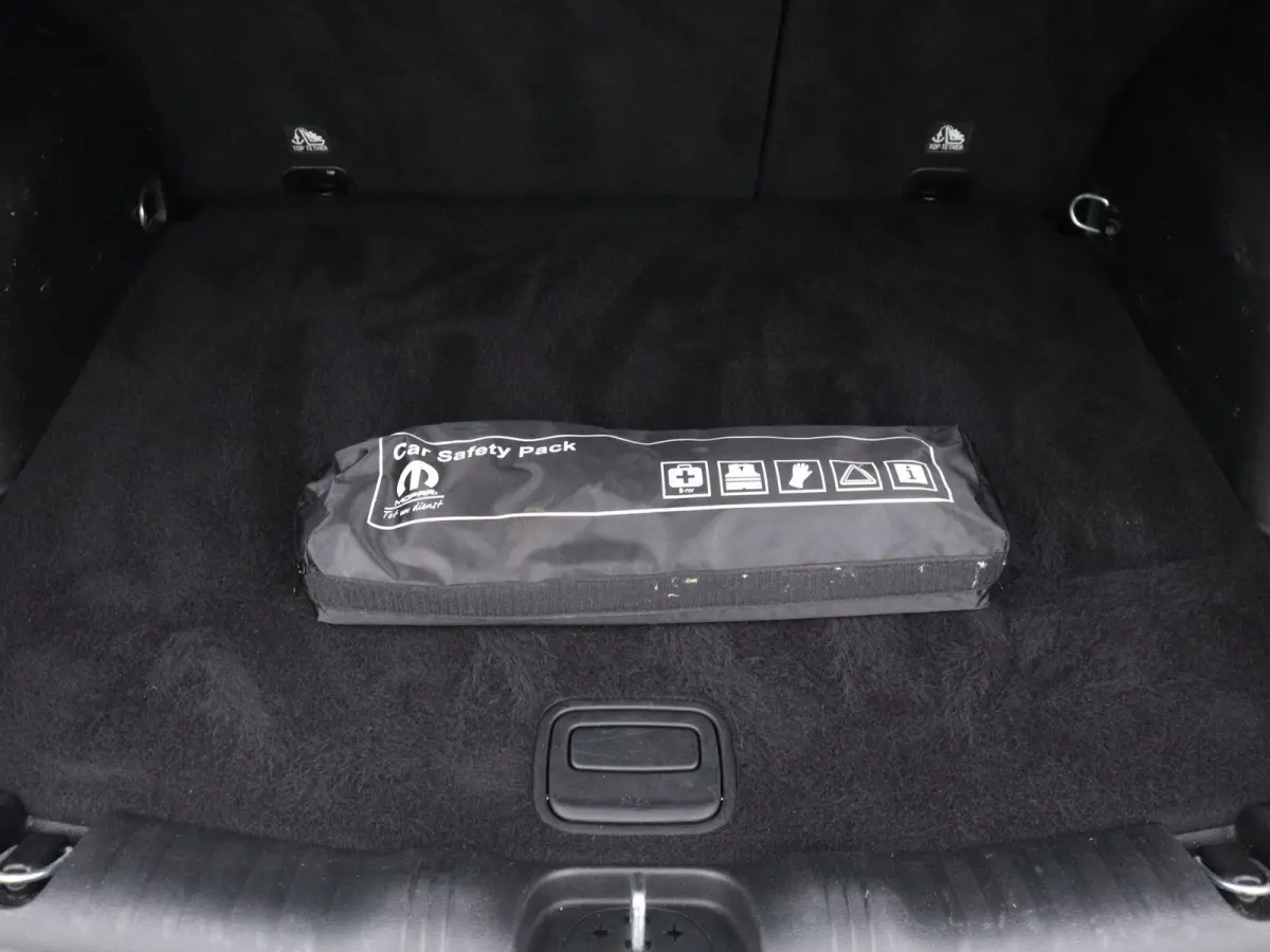 1.4 MultiAir Longitude | HALF-LEDER | NAVIGATIE | ACHTERUITRIJCAMERA | CLIMATE CONTROL | CRUISE CONTROL | PARKEERSENSOREN | CRUISE CONTROL |