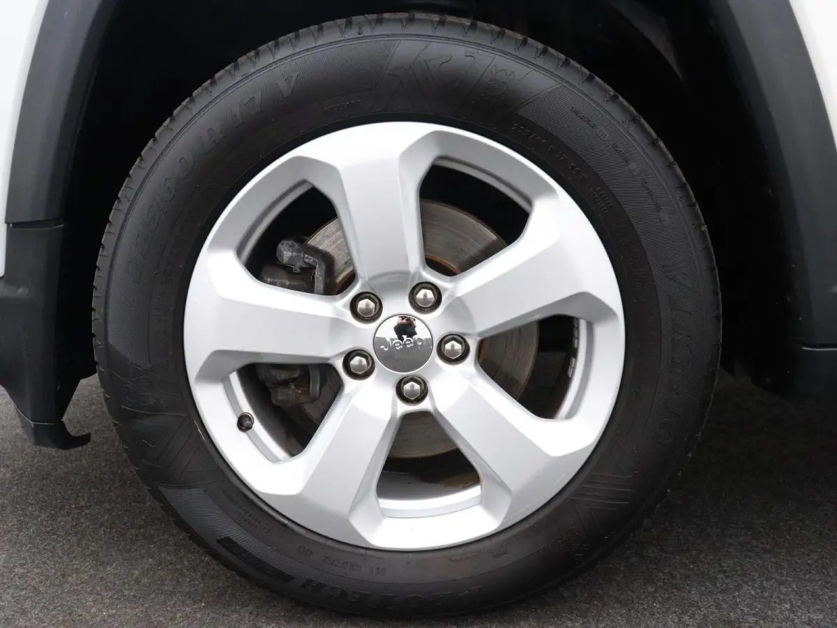 1.4 MultiAir Longitude | HALF-LEDER | NAVIGATIE | ACHTERUITRIJCAMERA | CLIMATE CONTROL | CRUISE CONTROL | PARKEERSENSOREN | CRUISE CONTROL |