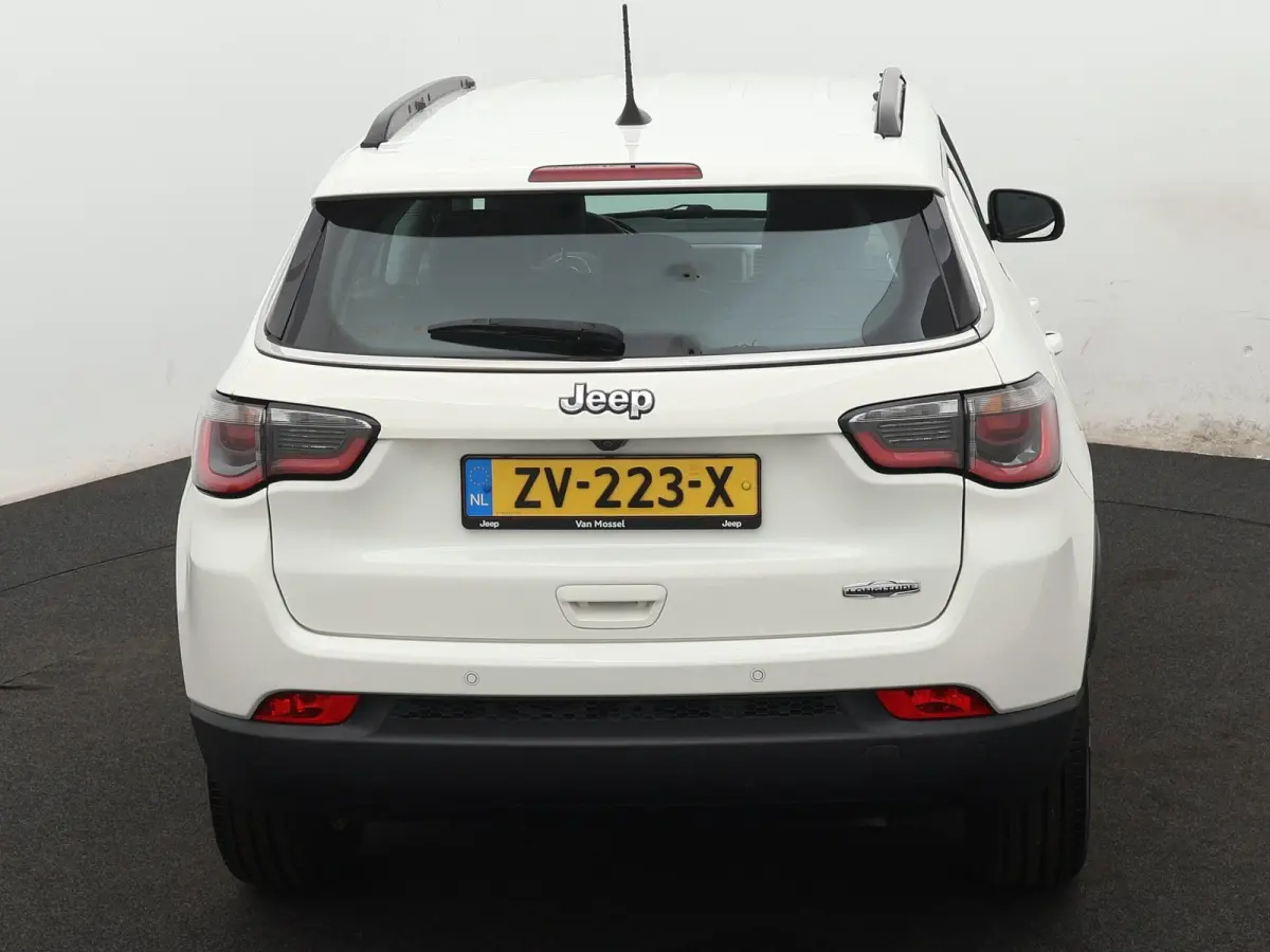 1.4 MultiAir Longitude | HALF-LEDER | NAVIGATIE | ACHTERUITRIJCAMERA | CLIMATE CONTROL | CRUISE CONTROL | PARKEERSENSOREN | CRUISE CONTROL |