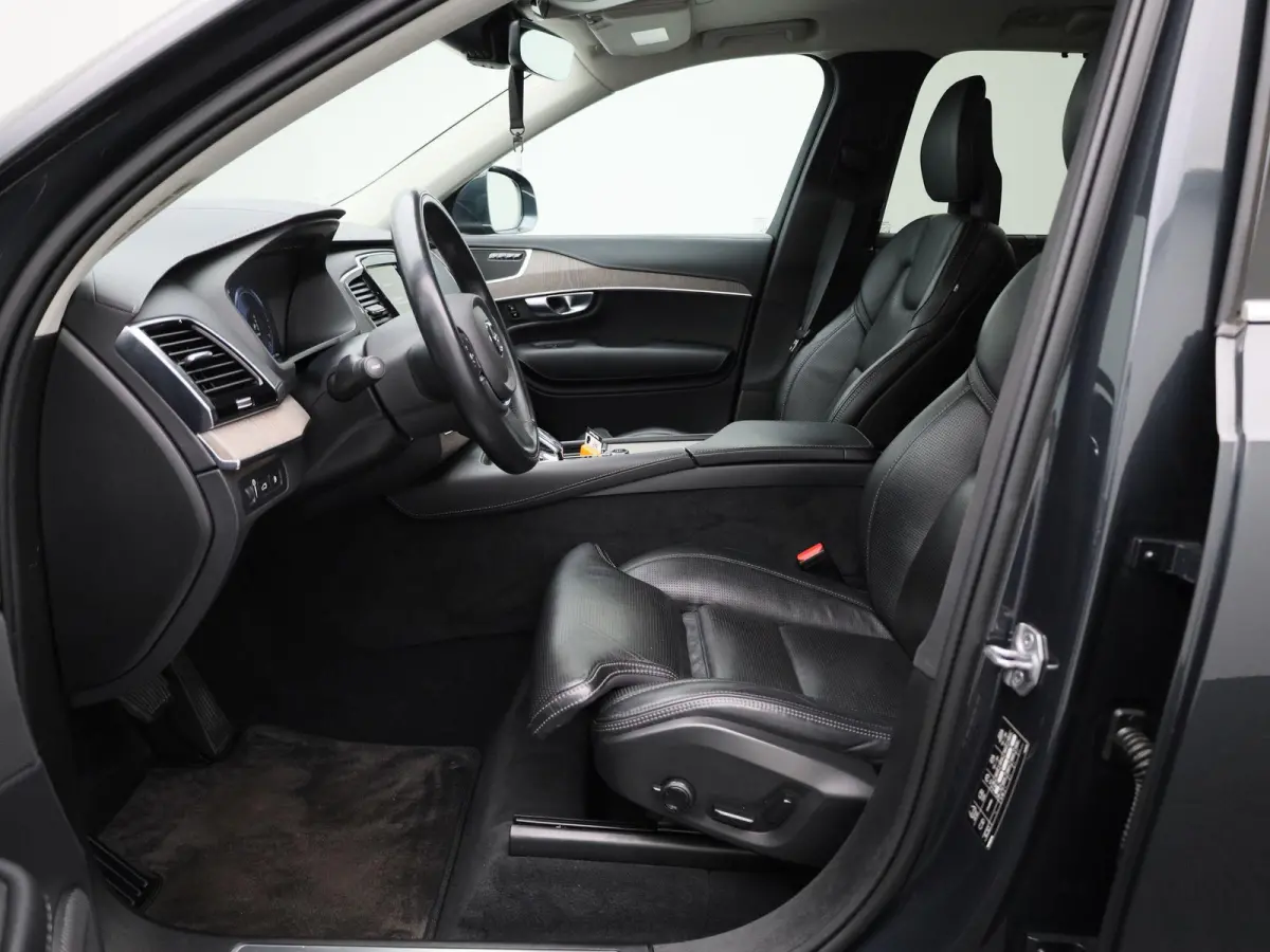 2.0 T8 4WD Geartronic Inscription 7-Persoons | Apple Carplay / Android Auto | Stoelverwarming | Stuurverwarming | Memory Seats | Achteruitrijcamera | Parkeersensoren |