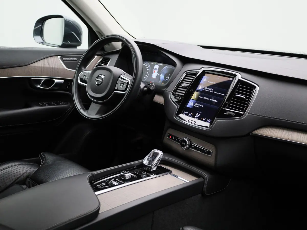 2.0 T8 4WD Geartronic Inscription 7-Persoons | Apple Carplay / Android Auto | Stoelverwarming | Stuurverwarming | Memory Seats | Achteruitrijcamera | Parkeersensoren |