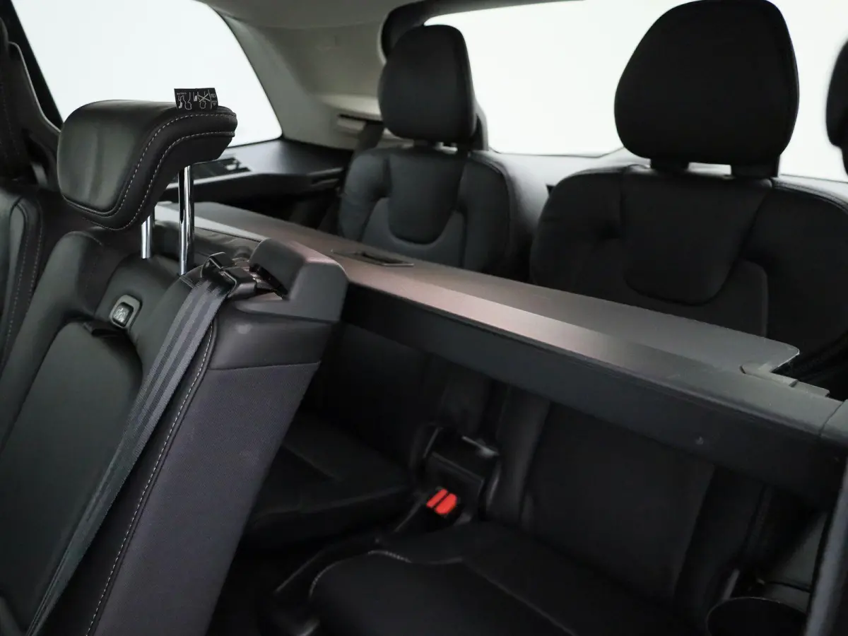 2.0 T8 4WD Geartronic Inscription 7-Persoons | Apple Carplay / Android Auto | Stoelverwarming | Stuurverwarming | Memory Seats | Achteruitrijcamera | Parkeersensoren |