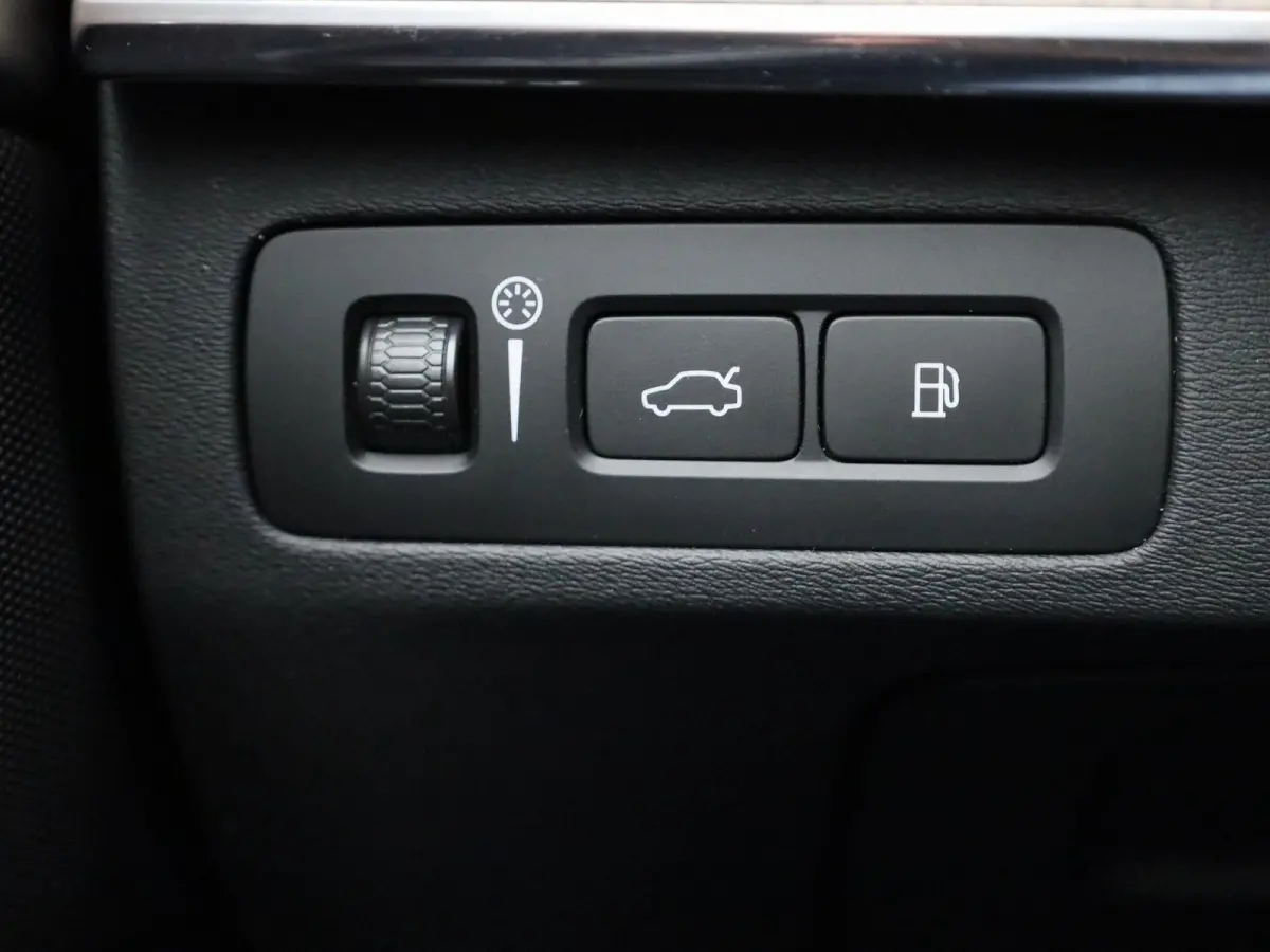2.0 T8 4WD Geartronic Inscription 7-Persoons | Apple Carplay / Android Auto | Stoelverwarming | Stuurverwarming | Memory Seats | Achteruitrijcamera | Parkeersensoren |