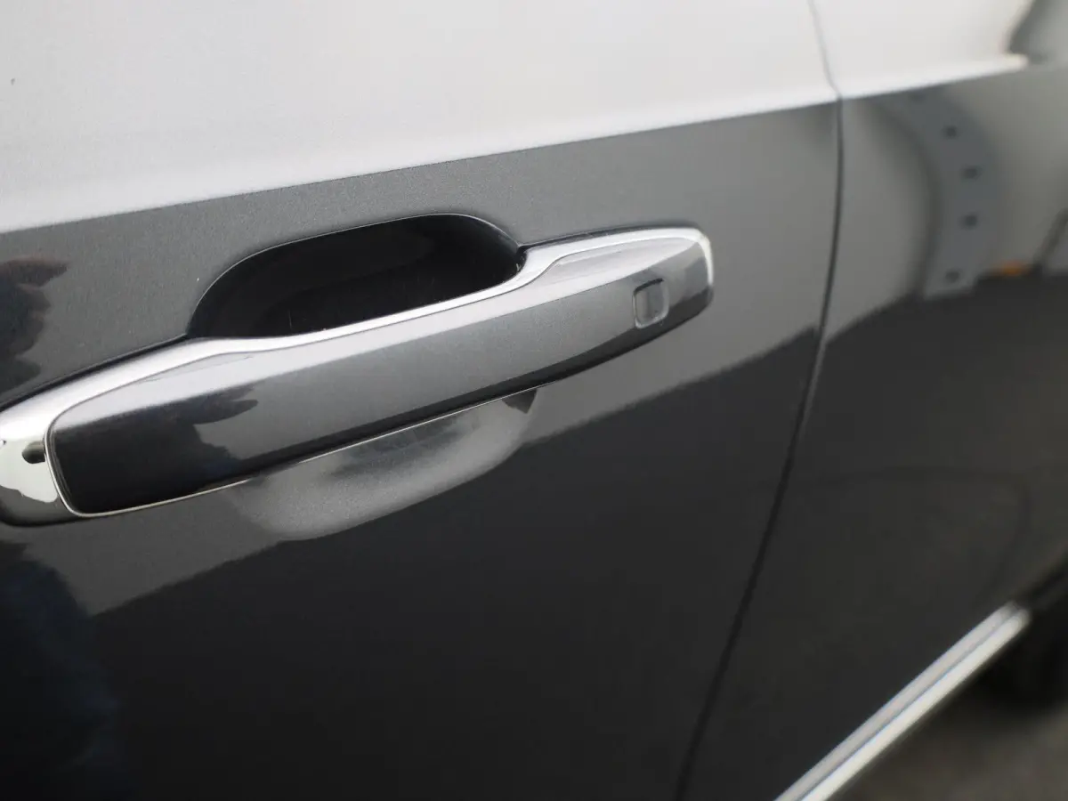 2.0 T8 4WD Geartronic Inscription 7-Persoons | Apple Carplay / Android Auto | Stoelverwarming | Stuurverwarming | Memory Seats | Achteruitrijcamera | Parkeersensoren |