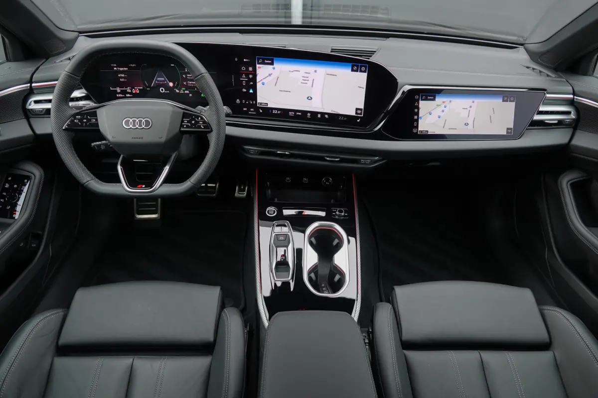 Edition One | e-hybrid 299Pk | Quattro | Plug-in Hybrid | MMI Bijrijdersdisplay | Tech Plus | 360° Camera | AWD-Besturing | Mythos Black | 21''