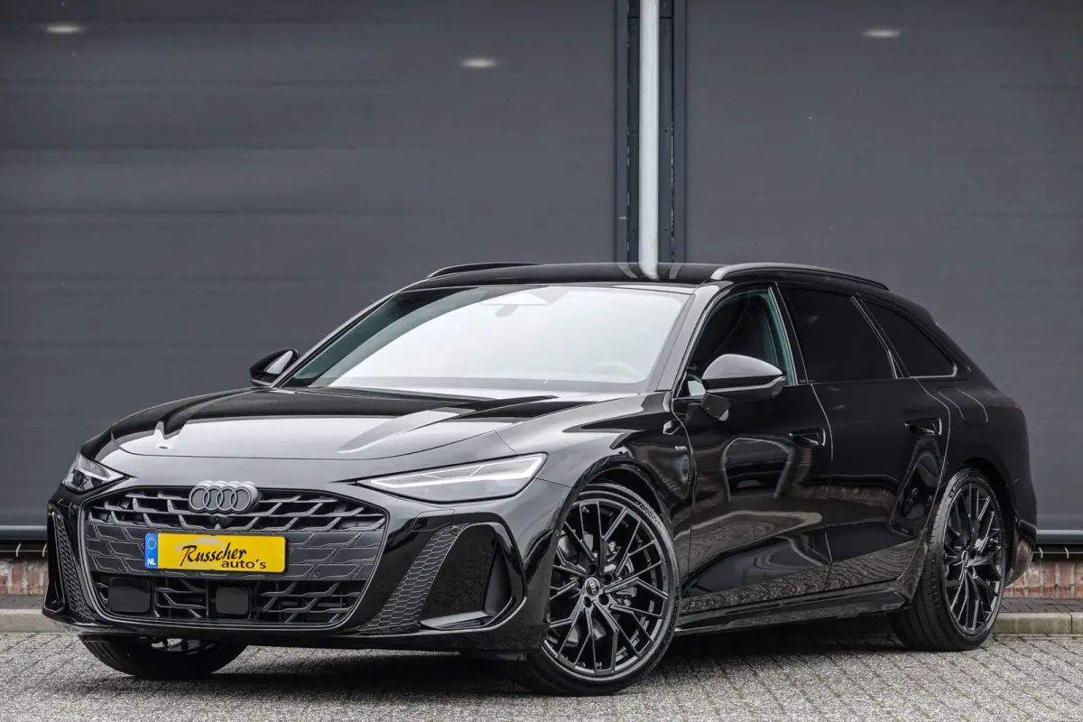 Edition One | e-hybrid 299Pk | Quattro | Plug-in Hybrid | MMI Bijrijdersdisplay | Tech Plus | 360° Camera | AWD-Besturing | Mythos Black | 21''