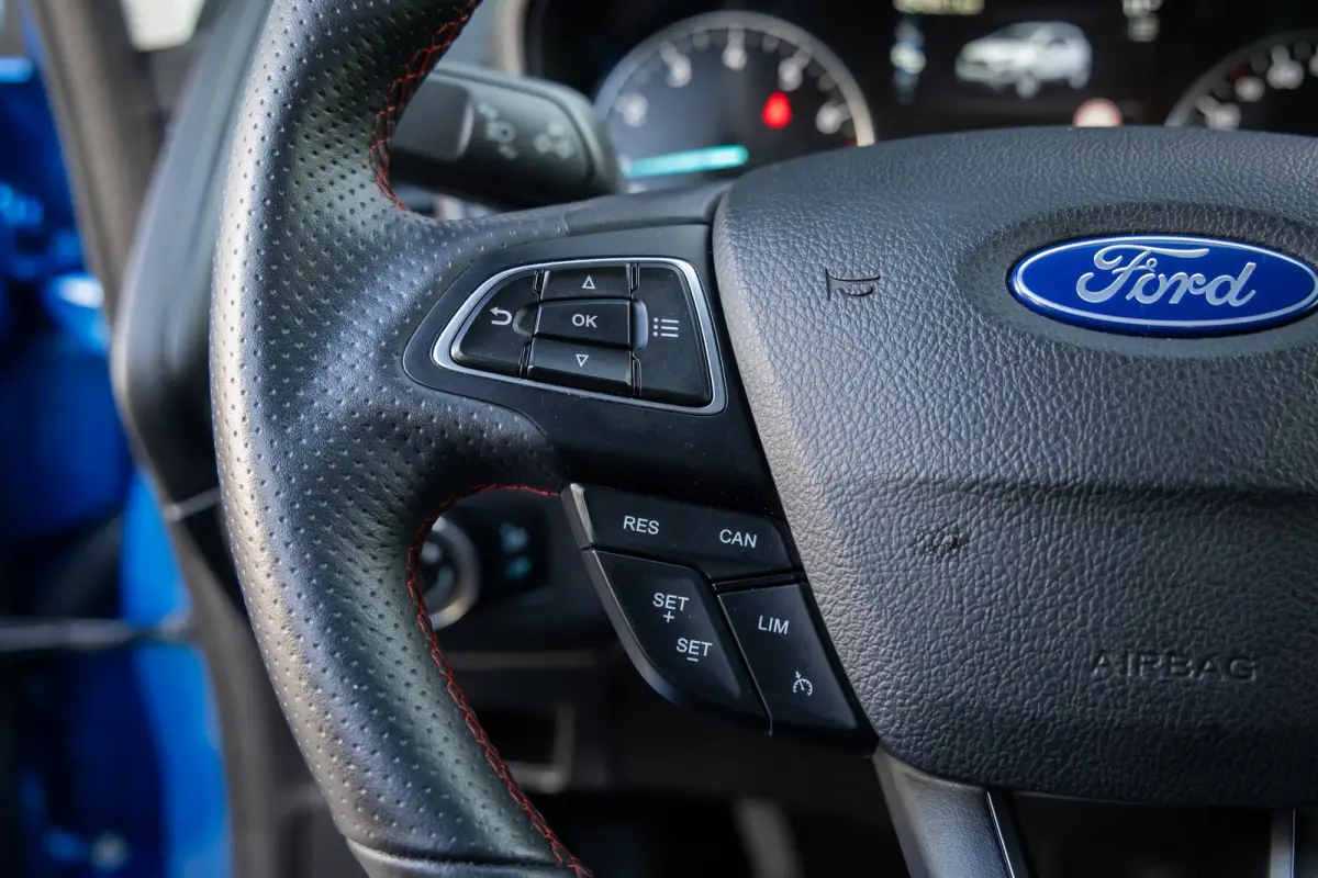 1.0 EcoBoost ST-Line | Camera | Stoel/stuur/voorruit verwarming | B&O audio | Apple Carplay/Android Auto | Clima | Navi | Achteruitrijcamera | Apple Carplay/Android Auto|telefoonintegratie p