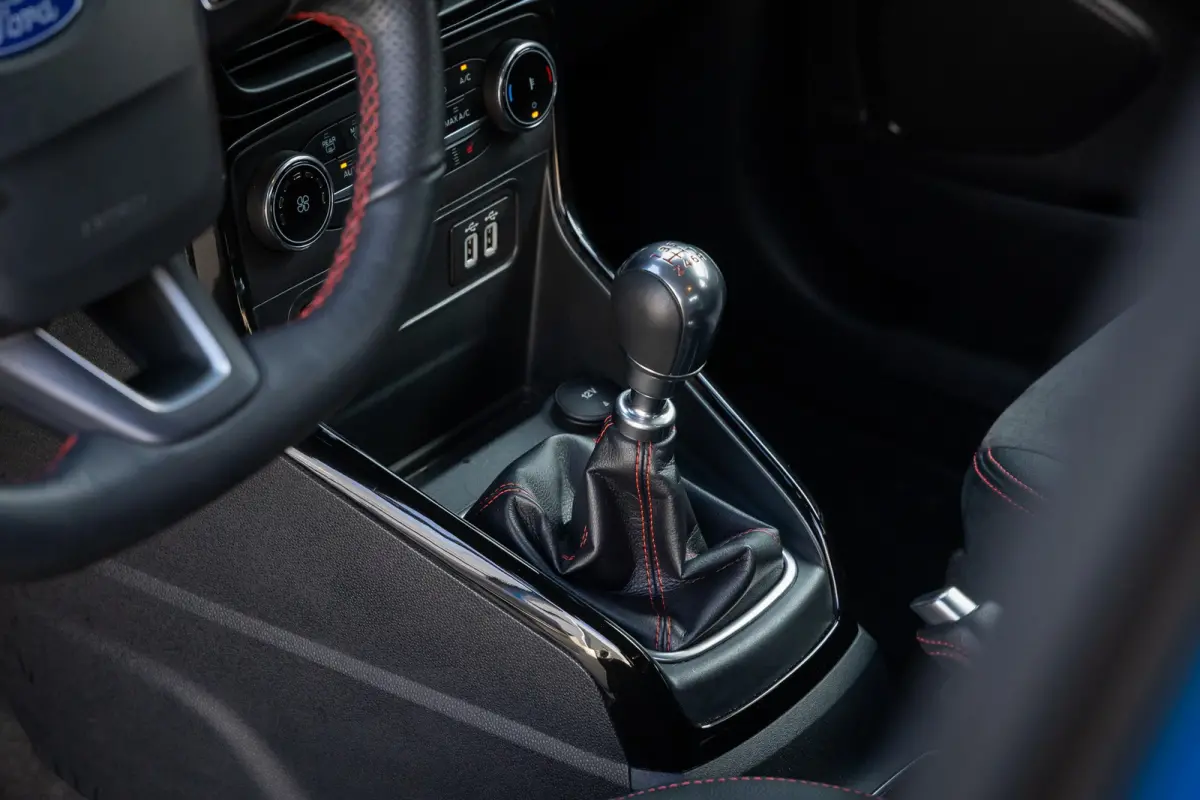1.0 EcoBoost ST-Line | Camera | Stoel/stuur/voorruit verwarming | B&O audio | Apple Carplay/Android Auto | Clima | Navi | Achteruitrijcamera | Apple Carplay/Android Auto|telefoonintegratie p