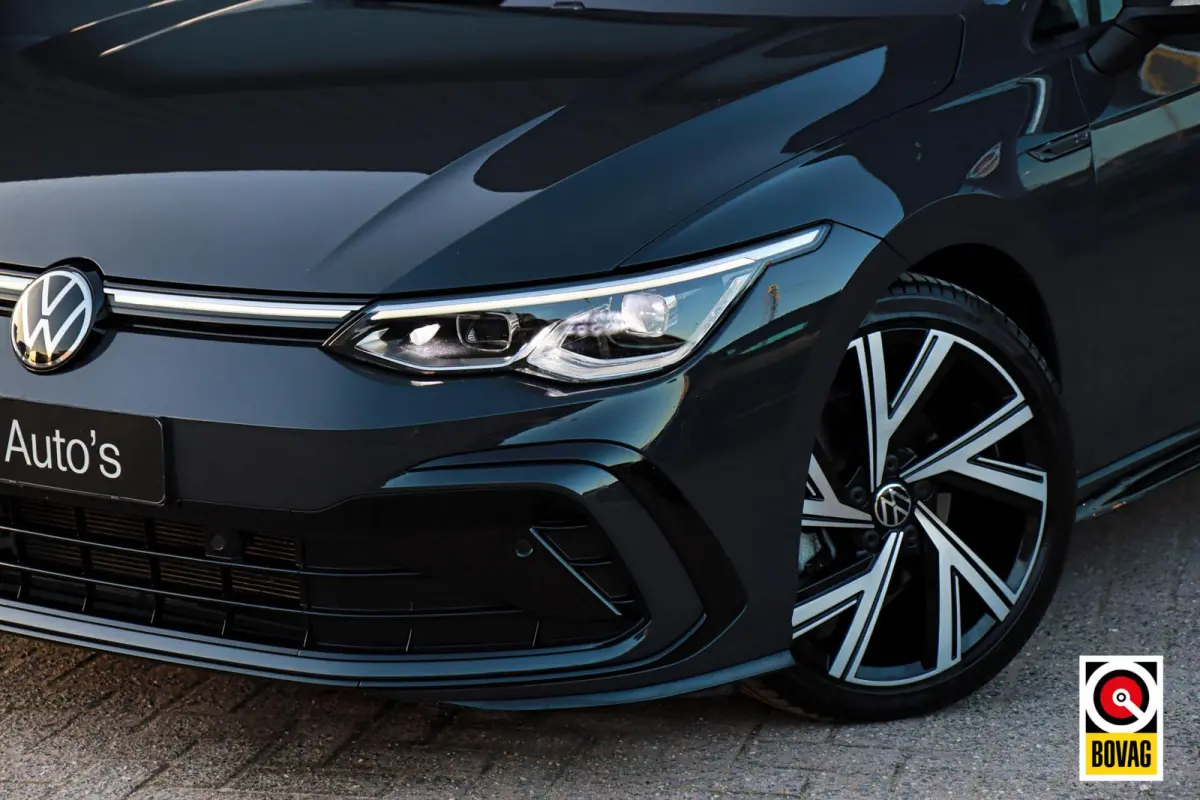 1.5 eTSI R-Line /LED/IQ-LIGHT/SFEERVERL./CAMERA/ACC/CARPLAY!