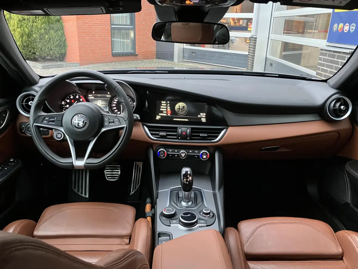 2.0T Super | BTW Auto, interessant voor ondernemers| | Uitmuntende staat |