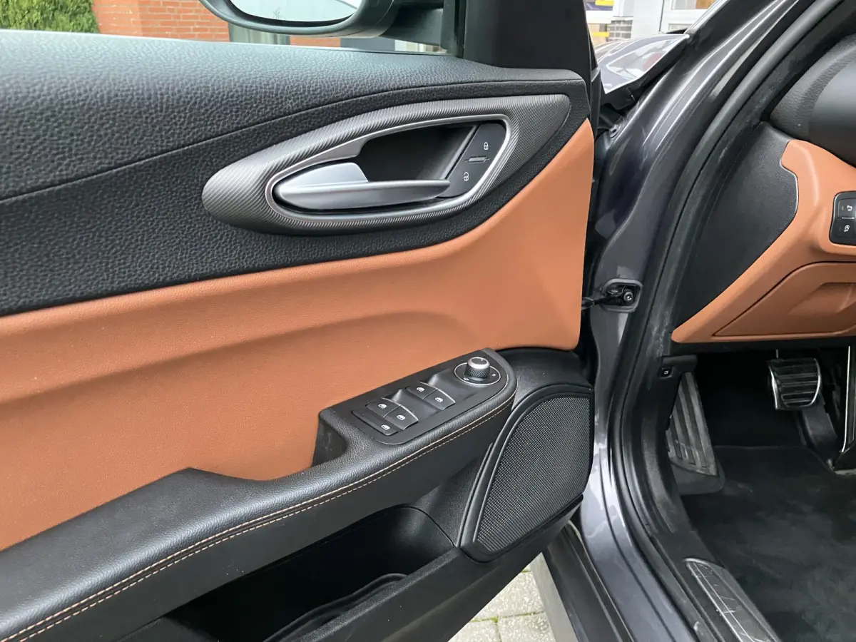 2.0T Super | BTW Auto, interessant voor ondernemers| | Uitmuntende staat |