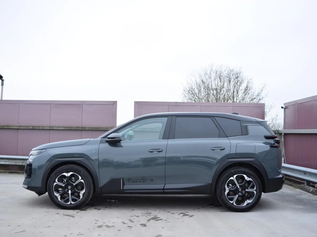 1.6 Plug-In Hybrid 195 Business 19" LICHTMETALEN VELGEN | CLIMATE CONTROL | PARKEERSENSOREN MET CAMERA | NAVI