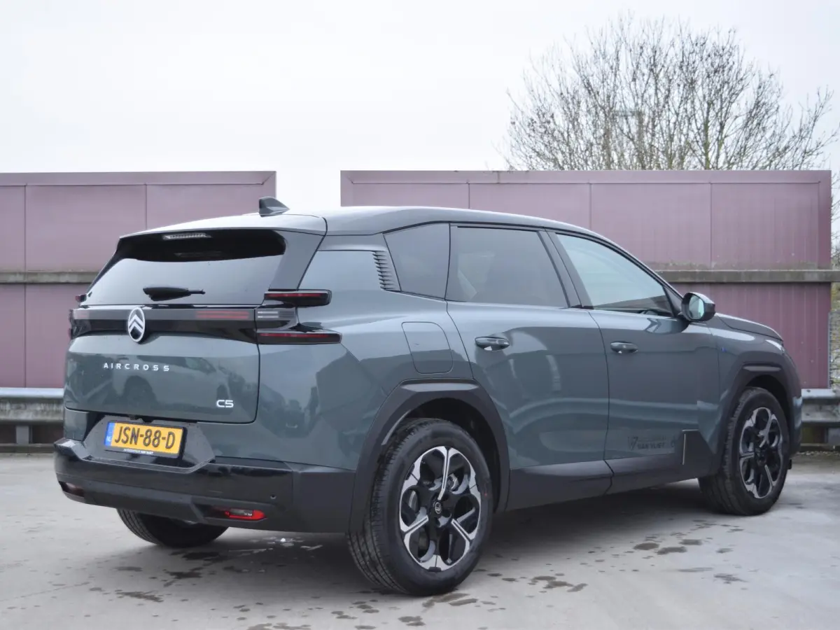 1.6 Plug-In Hybrid 195 Business 19" LICHTMETALEN VELGEN | CLIMATE CONTROL | PARKEERSENSOREN MET CAMERA | NAVI