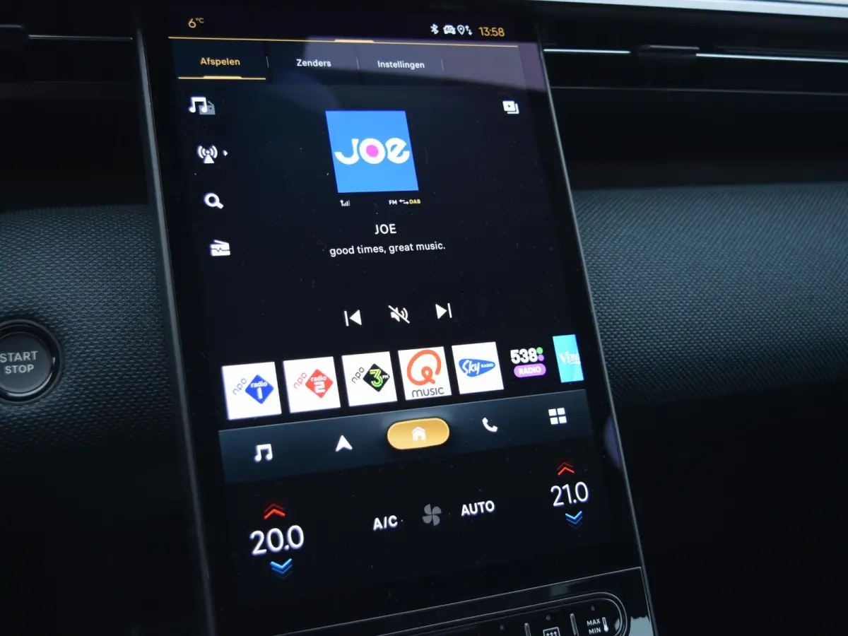 1.6 Plug-In Hybrid 195 Business 19" LICHTMETALEN VELGEN | CLIMATE CONTROL | PARKEERSENSOREN MET CAMERA | NAVI