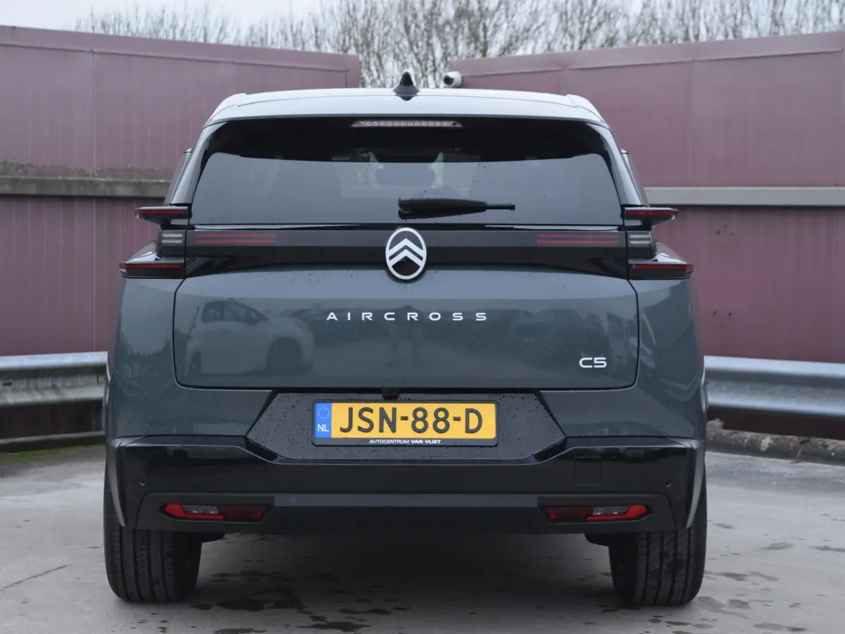 1.6 Plug-In Hybrid 195 Business 19" LICHTMETALEN VELGEN | CLIMATE CONTROL | PARKEERSENSOREN MET CAMERA | NAVI