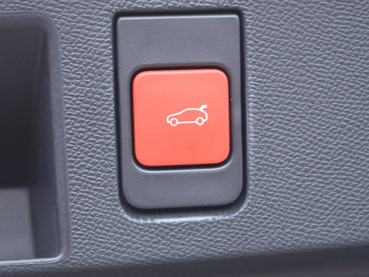 1.6 Plug-In Hybrid 195 Business 19" LICHTMETALEN VELGEN | CLIMATE CONTROL | PARKEERSENSOREN MET CAMERA | NAVI